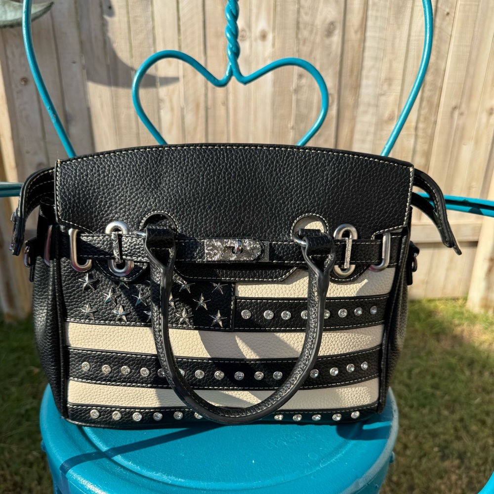 Montana West Black & White American Flag Conceal Carry Satchel